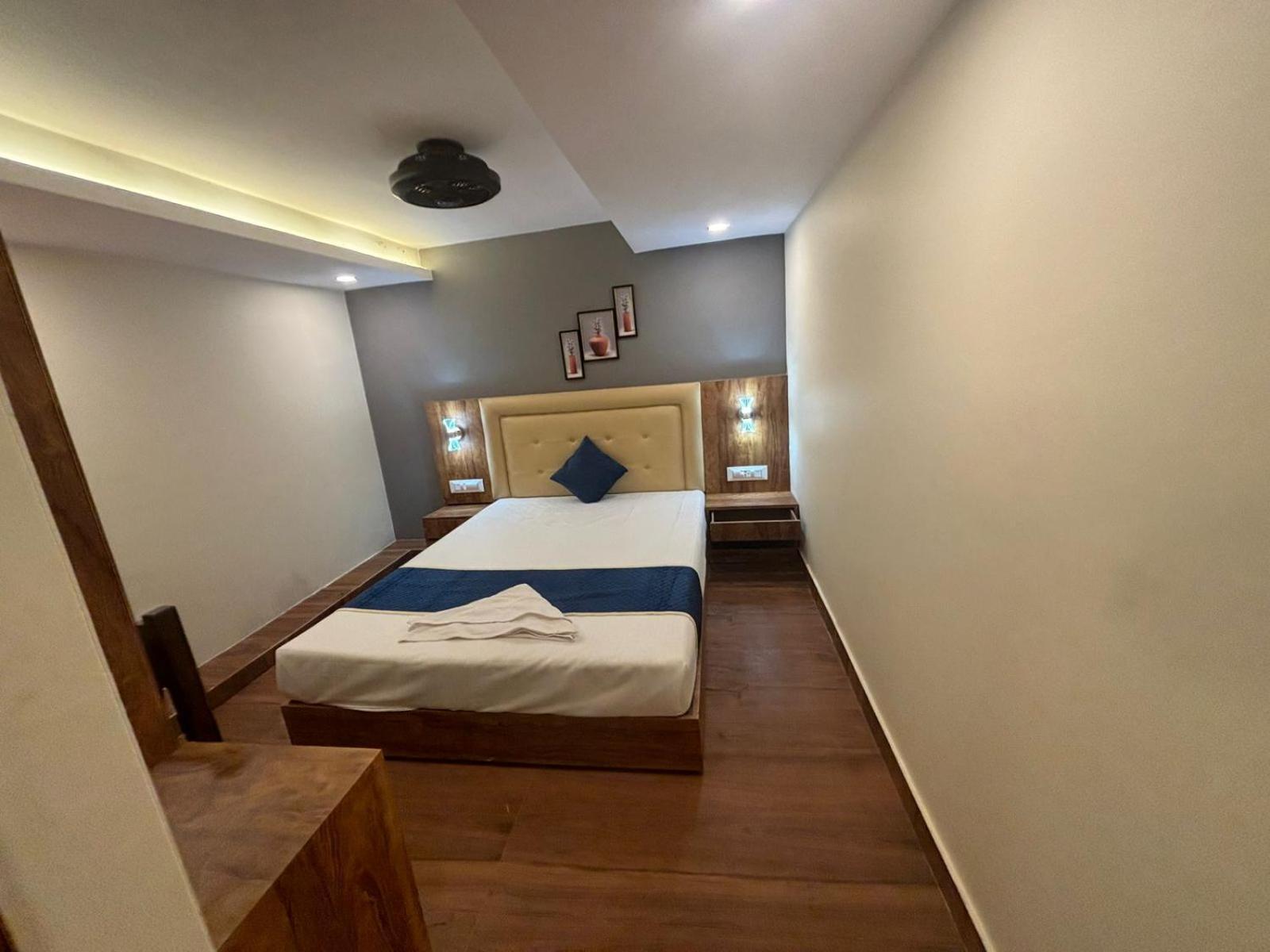 Hotel Z-A-R-A Park Goregaon West - Mumbai — Photos 1